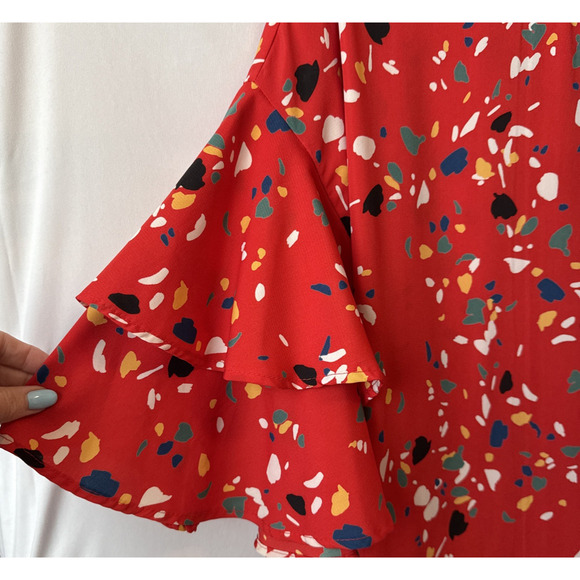 Women’s Plus Size XXL Boho Confetti Red Short Bell Sleeve Tunic Blouse Party - Picture 3 of 8